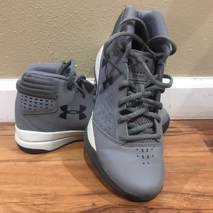 Under Armor 5Y Basketball Shoes